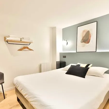 Appartamento Beautifully & Design For 10p - 5min From The Marais *