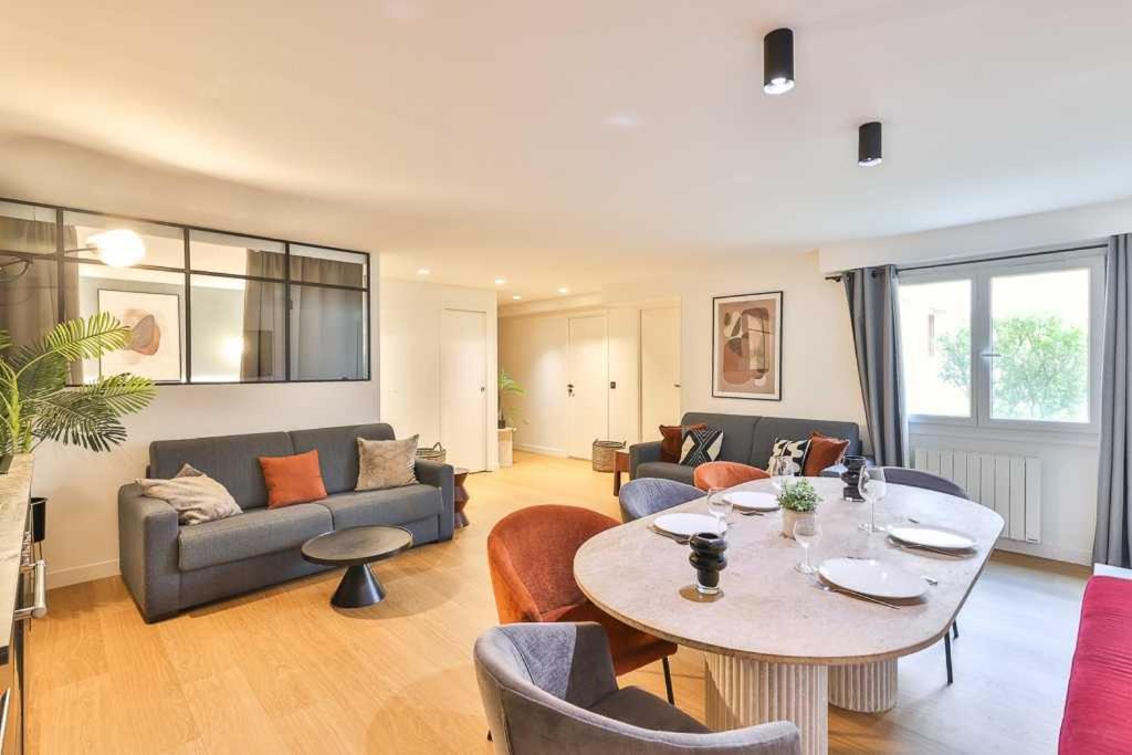 Beautifully & Design For 10p - 5min From The Marais *